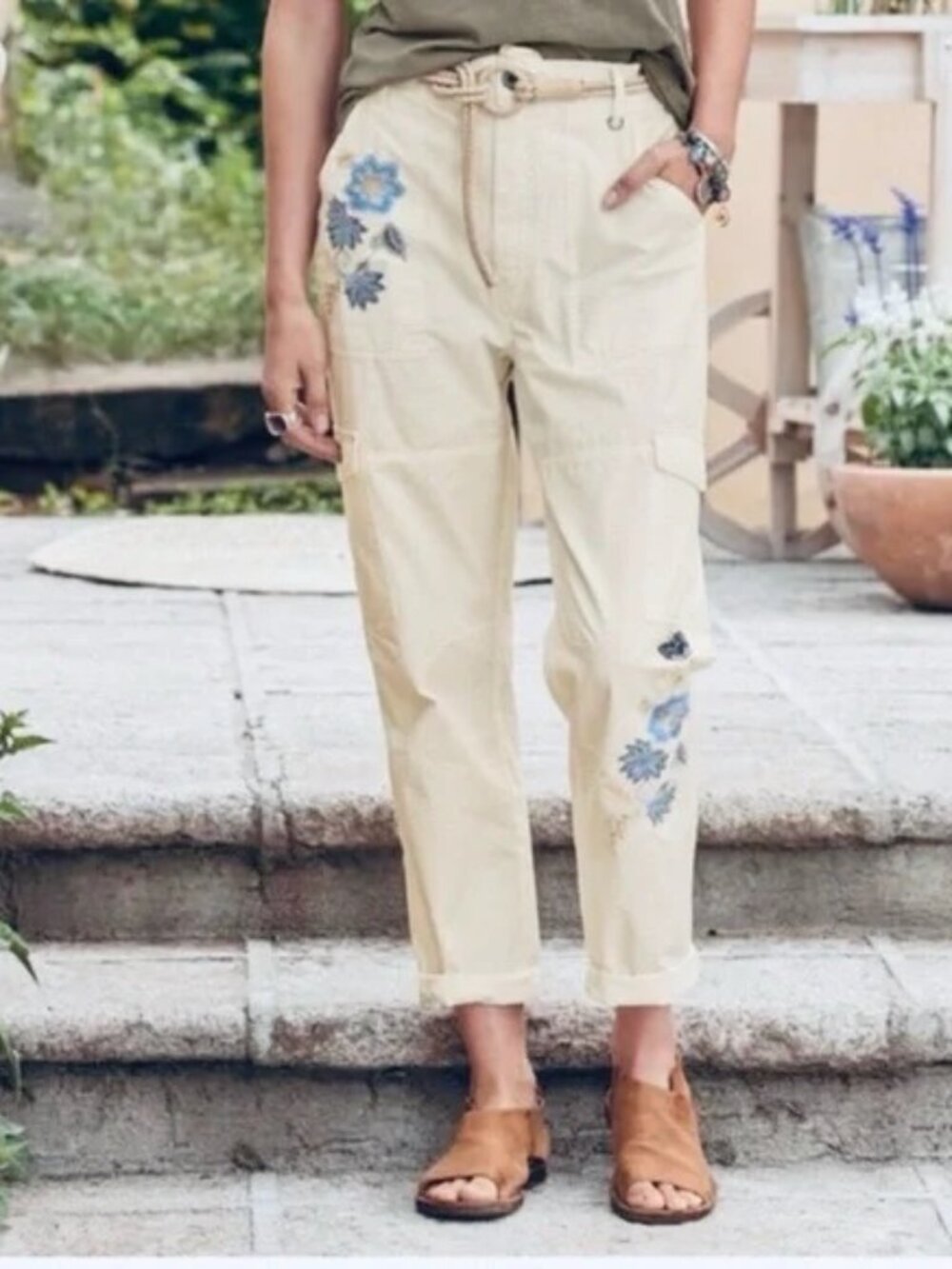 Sundance Natalia Embroidered Cargo Pants Size 12